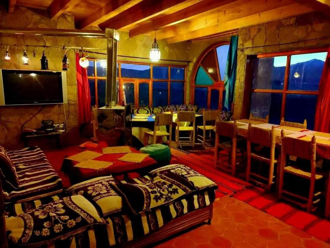 Auberge Restaurant Afoud Agoudal エクステリア 写真